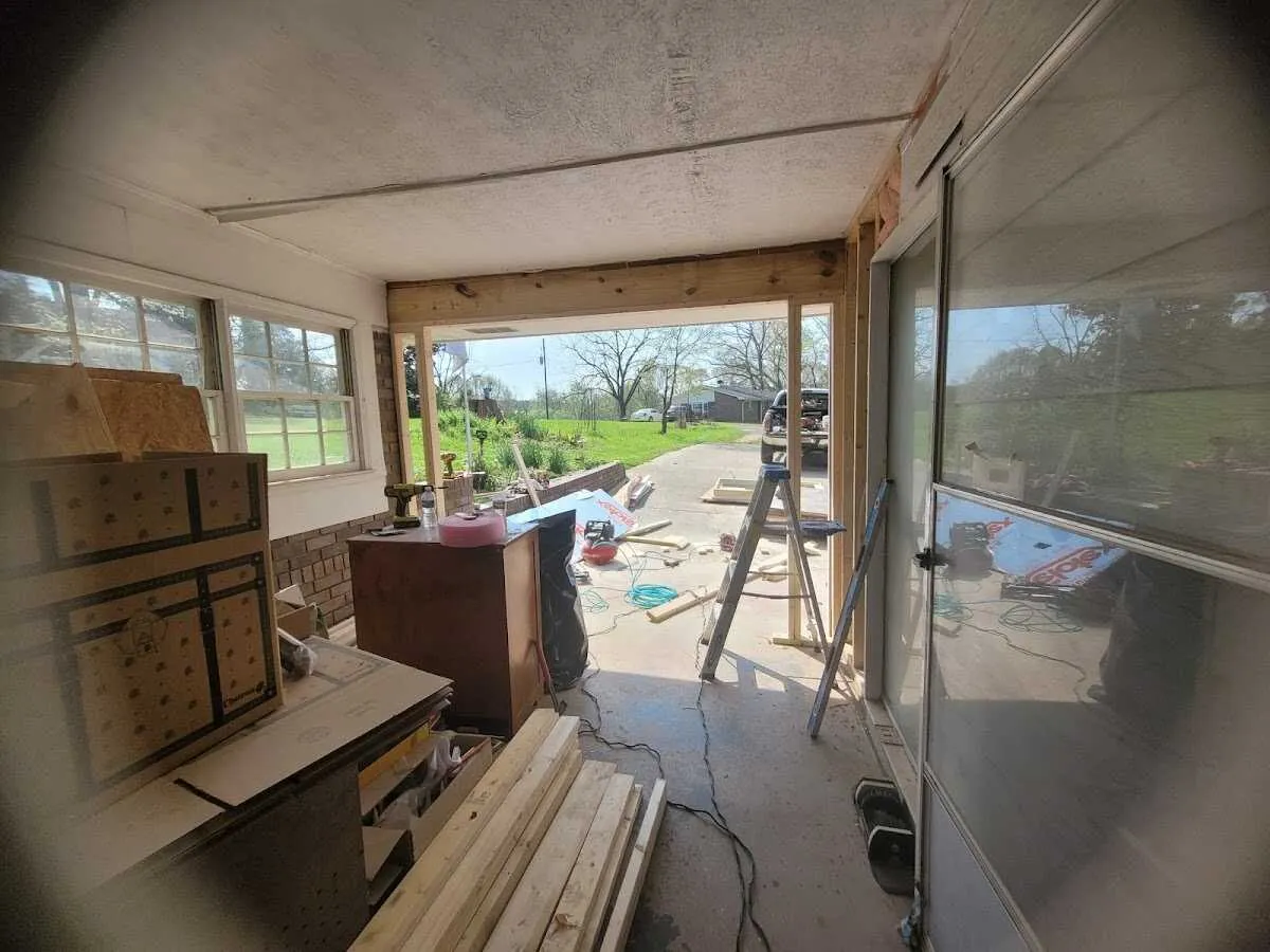 Air movers and dehumidifier for Water Mitigation Services in Kirkland